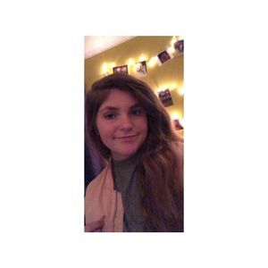 Meet your Posher, Ashlee lynn